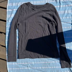 Lululemon Men’s grey sweater. Medium.